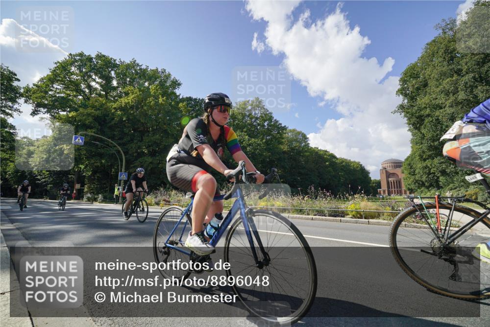 14.09.2025 - Stadtparktriathlon Michael Burmester http://msf.ph/oto/8896048 14.09.2025 13:29:47 Radfahren 1434, 1435, 1483, 1528, 1610 meine-sportfotos.de