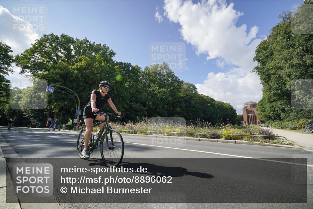 14.09.2025 - Stadtparktriathlon Michael Burmester http://msf.ph/oto/8896062 14.09.2025 13:30:25 Radfahren 1463, 1505 meine-sportfotos.de