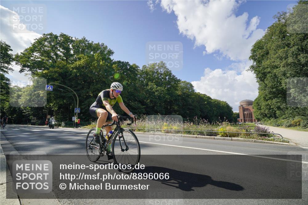 14.09.2025 - Stadtparktriathlon Michael Burmester http://msf.ph/oto/8896066 14.09.2025 13:30:54 Radfahren 1456, 1490, 1520, 1584 meine-sportfotos.de