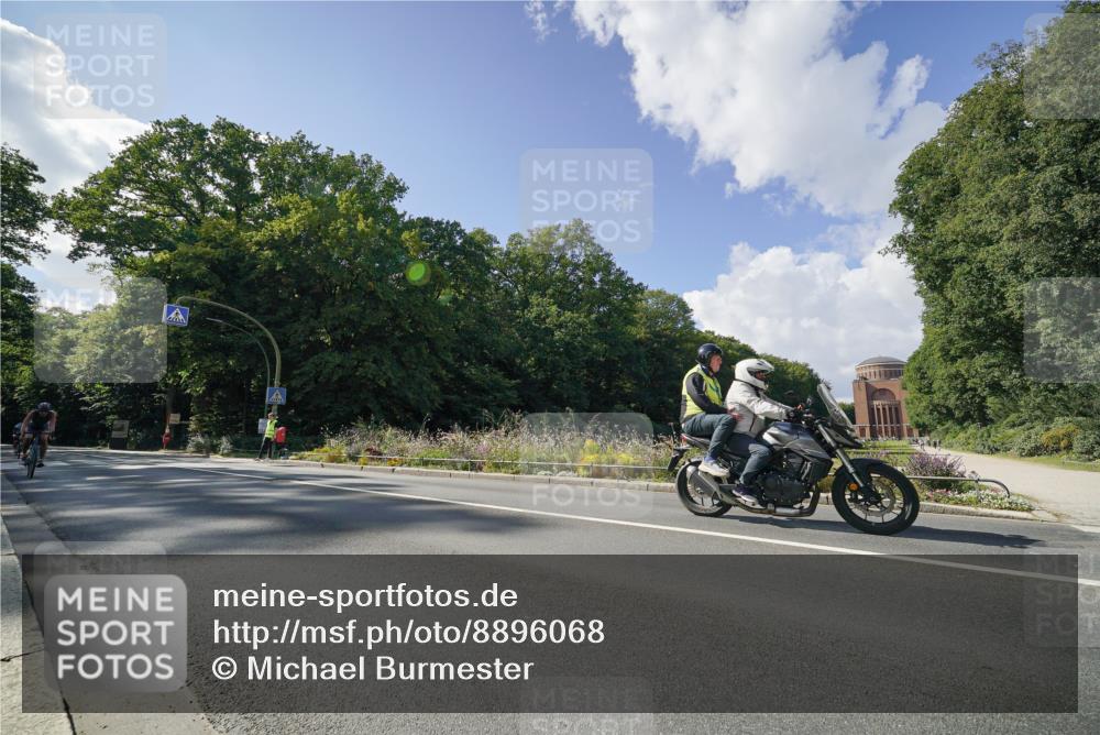 14.09.2025 - Stadtparktriathlon Michael Burmester http://msf.ph/oto/8896068 14.09.2025 13:30:55 Radfahren 1456, 1490, 1520, 1584 meine-sportfotos.de