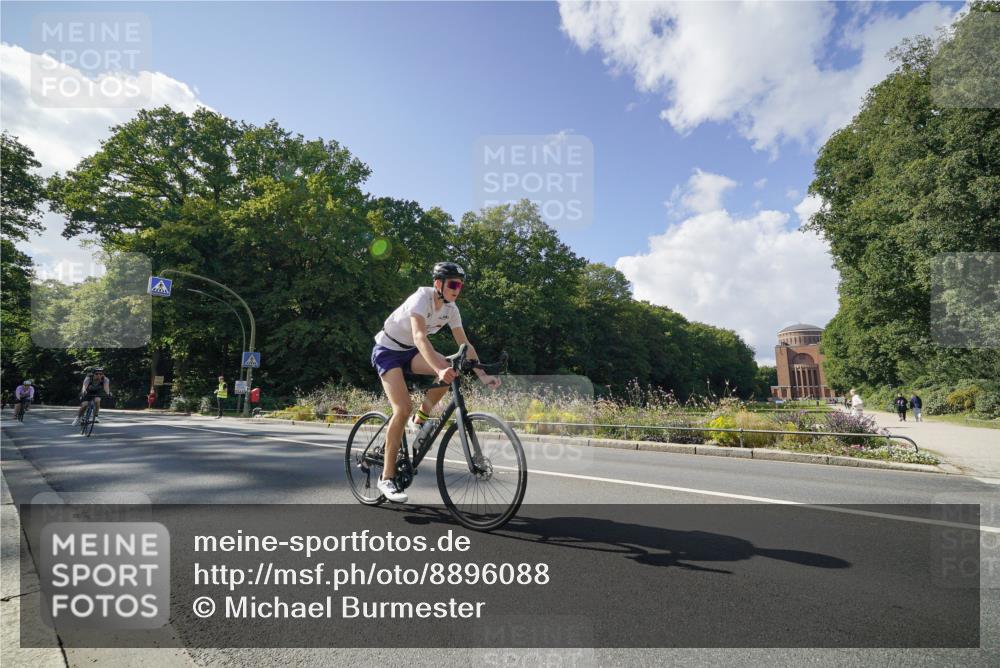 14.09.2025 - Stadtparktriathlon Michael Burmester http://msf.ph/oto/8896088 14.09.2025 13:31:53 Radfahren 1331, 1423, 1477, 1488, 1535, 1554 meine-sportfotos.de