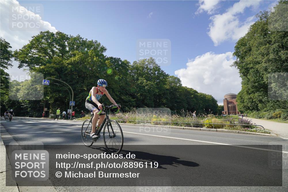 14.09.2025 - Stadtparktriathlon Michael Burmester http://msf.ph/oto/8896119 14.09.2025 13:33:11 Radfahren 1455, 1459, 1479, 1586 meine-sportfotos.de