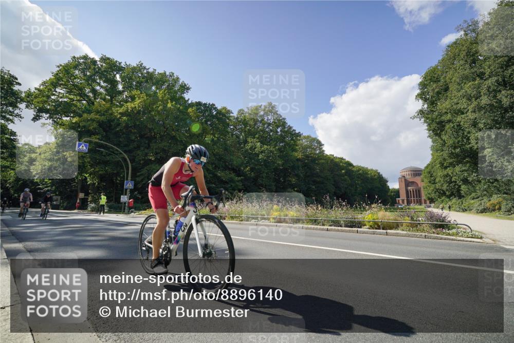 14.09.2025 - Stadtparktriathlon Michael Burmester http://msf.ph/oto/8896140 14.09.2025 13:34:26 Radfahren 1427, 1442, 1454, 1467, 1474, 1507, 1515, 1537 meine-sportfotos.de