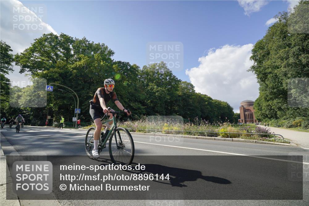 14.09.2025 - Stadtparktriathlon Michael Burmester http://msf.ph/oto/8896144 14.09.2025 13:34:31 Radfahren 1427, 1442, 1454, 1467, 1474, 1507, 1515, 1537, 1591 meine-sportfotos.de