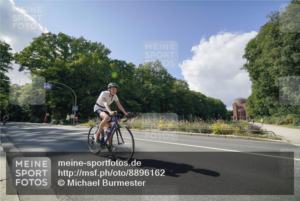 14.09.2025 - Stadtparktriathlon Michael Burmester http://msf.ph/oto/8896162 14.09.2025 13:35:27 Radfahren 1447, 1480, 1489, 1519, 1527, 1587 meine-sportfotos.de