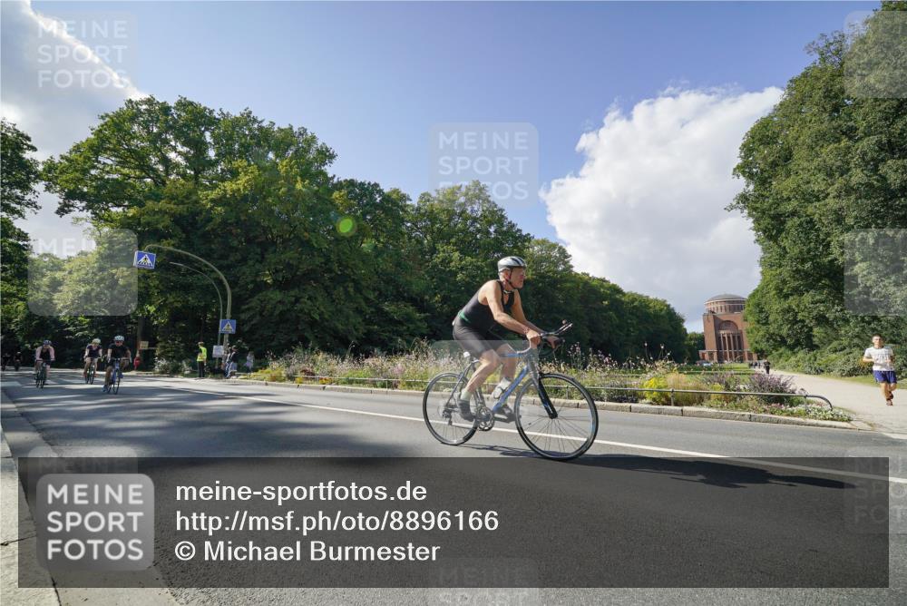 14.09.2025 - Stadtparktriathlon Michael Burmester http://msf.ph/oto/8896166 14.09.2025 13:35:36 Radfahren 1429, 1431, 1448, 1480, 1489, 1501, 1519, 1589 meine-sportfotos.de