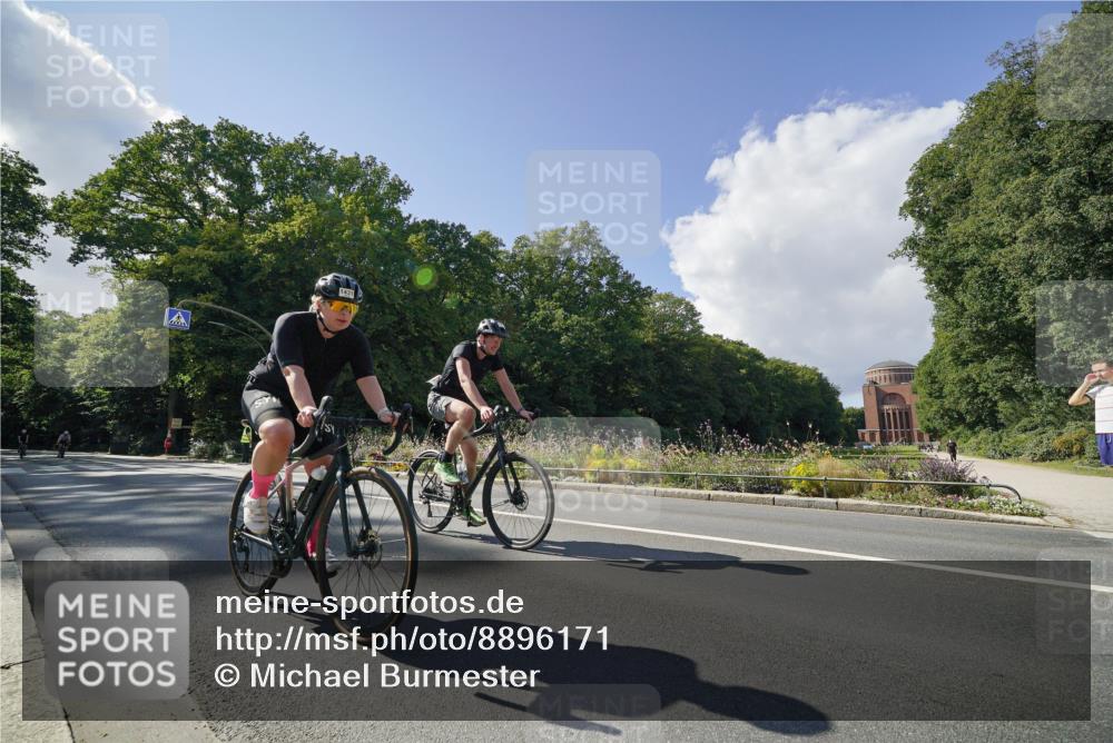 14.09.2025 - Stadtparktriathlon Michael Burmester http://msf.ph/oto/8896171 14.09.2025 13:35:43 Radfahren 1429, 1431, 1448, 1453, 1473, 1501, 1589 meine-sportfotos.de
