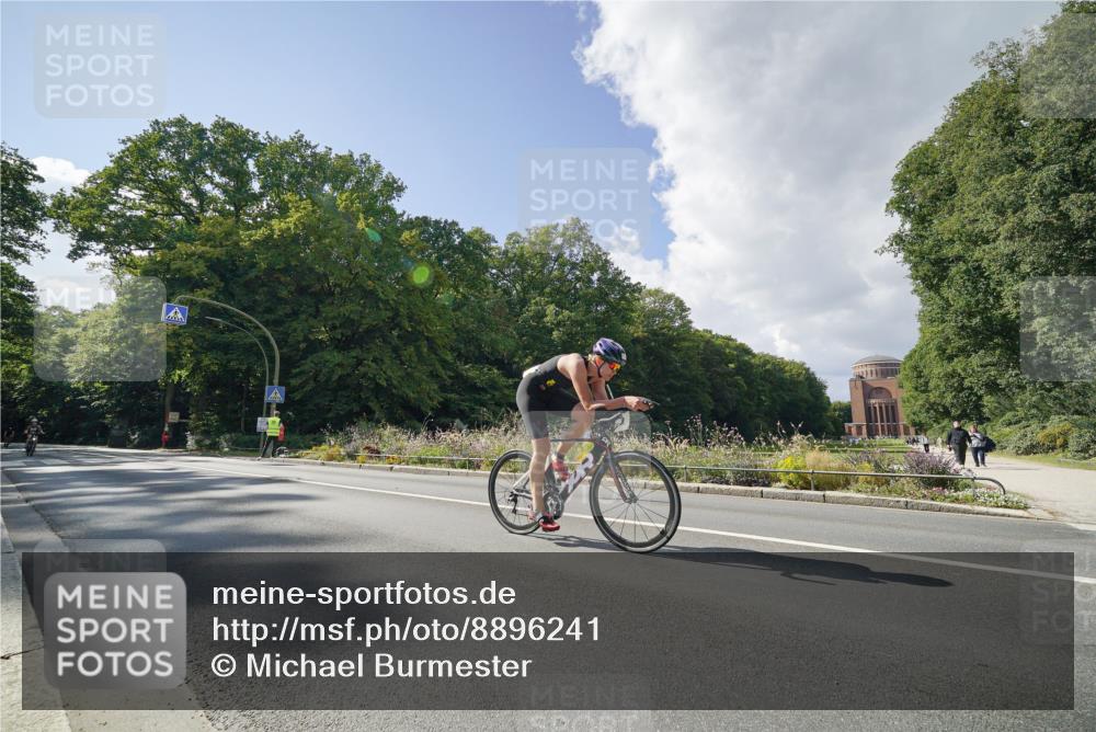 14.09.2025 - Stadtparktriathlon Michael Burmester http://msf.ph/oto/8896241 14.09.2025 13:41:31 Radfahren 1422, 1535, 1538, 1558 meine-sportfotos.de