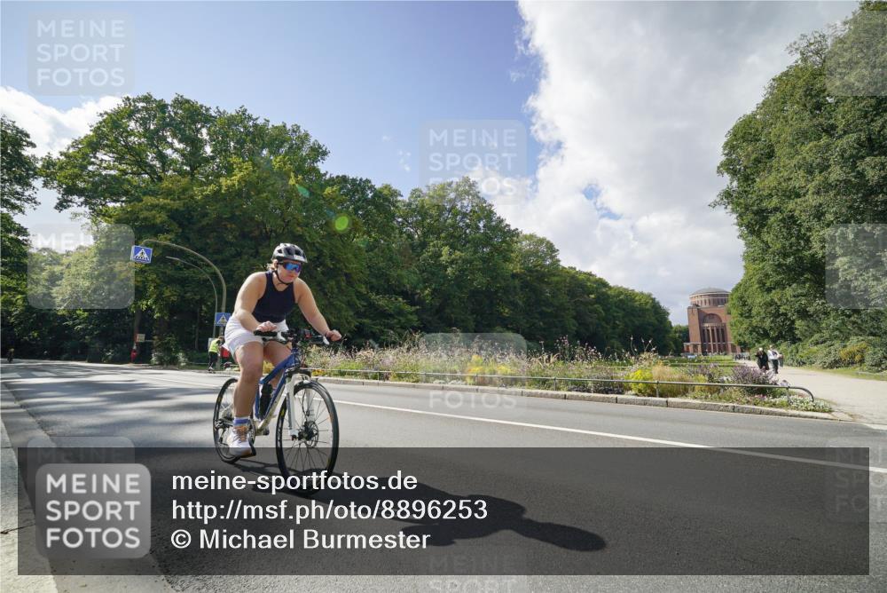 14.09.2025 - Stadtparktriathlon Michael Burmester http://msf.ph/oto/8896253 14.09.2025 13:43:27 Radfahren 1455, 1552 meine-sportfotos.de