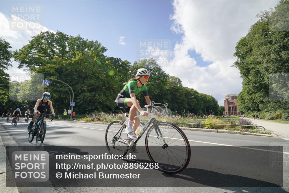 14.09.2025 - Stadtparktriathlon Michael Burmester http://msf.ph/oto/8896268 14.09.2025 13:44:33 Radfahren 1630, 1637, 1638, 1639, 1646, 1647, 1661, 1673, 1677 meine-sportfotos.de