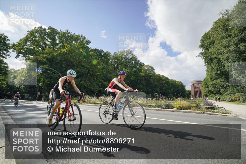 14.09.2025 - Stadtparktriathlon Michael Burmester http://msf.ph/oto/8896271 14.09.2025 13:44:34 Radfahren 1630, 1637, 1638, 1639, 1646, 1647, 1661, 1673, 1677 meine-sportfotos.de