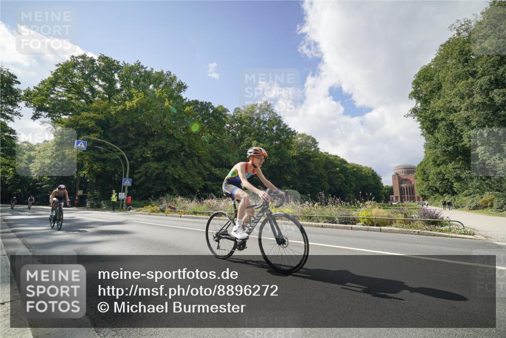 14.09.2025 - Stadtparktriathlon Michael Burmester http://msf.ph/oto/8896272 14.09.2025 13:44:35 Radfahren 1630, 1637, 1638, 1639, 1646, 1647, 1661, 1673, 1677 meine-sportfotos.de