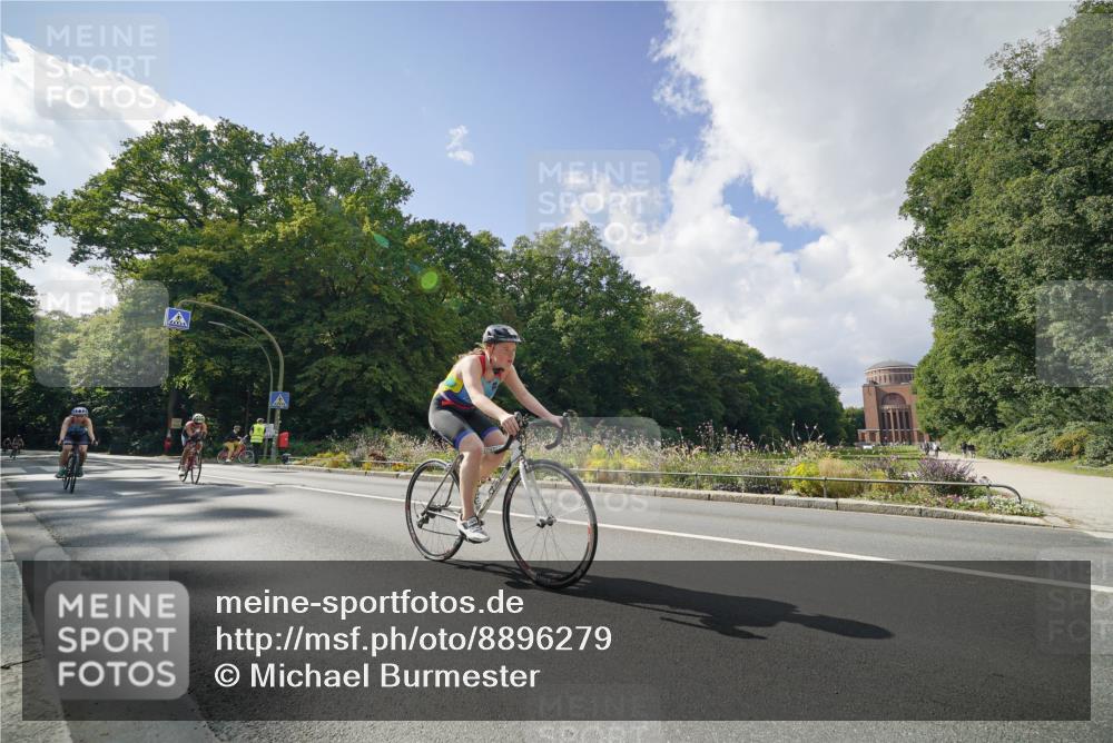 14.09.2025 - Stadtparktriathlon Michael Burmester http://msf.ph/oto/8896279 14.09.2025 13:44:48 Radfahren 1530, 1627, 1631, 1650, 1656, 1662, 1678, 1681 meine-sportfotos.de