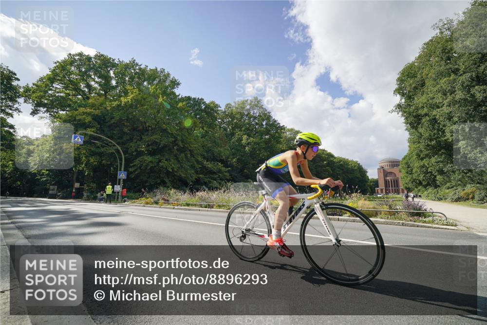 14.09.2025 - Stadtparktriathlon Michael Burmester http://msf.ph/oto/8896293 14.09.2025 13:45:04 Radfahren 1640, 1644, 1663, 1671, 1679, 1691 meine-sportfotos.de