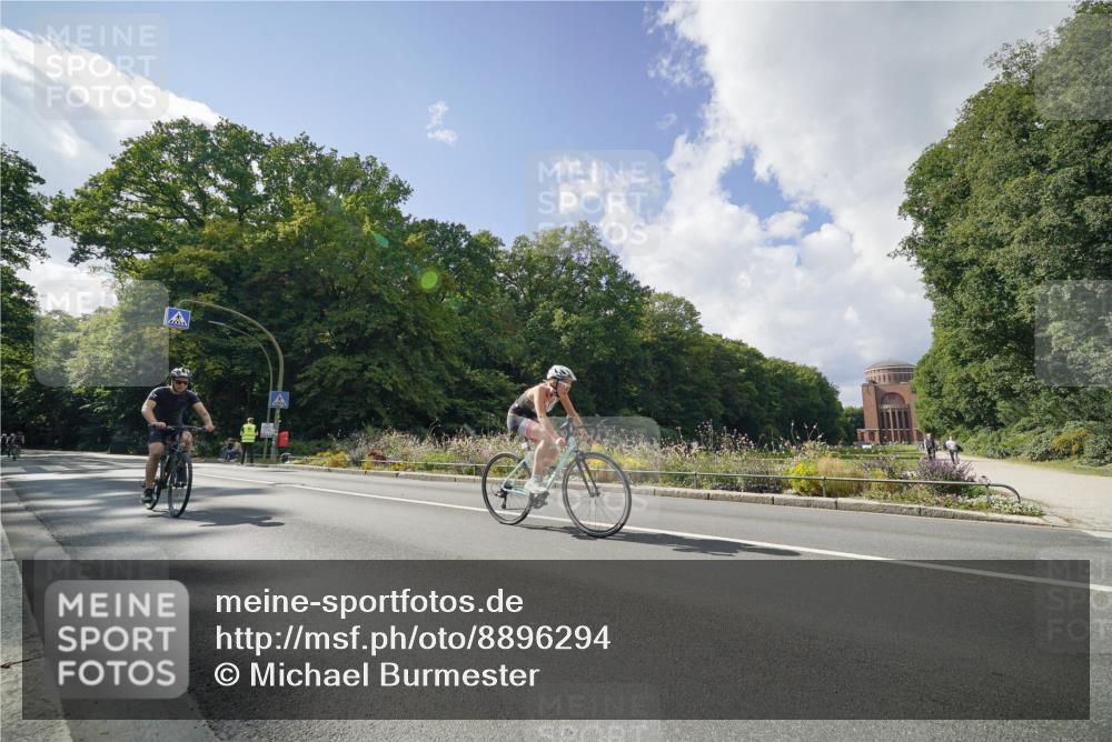 14.09.2025 - Stadtparktriathlon Michael Burmester http://msf.ph/oto/8896294 14.09.2025 13:45:12 Radfahren 1623, 1640, 1649, 1653, 1686 meine-sportfotos.de