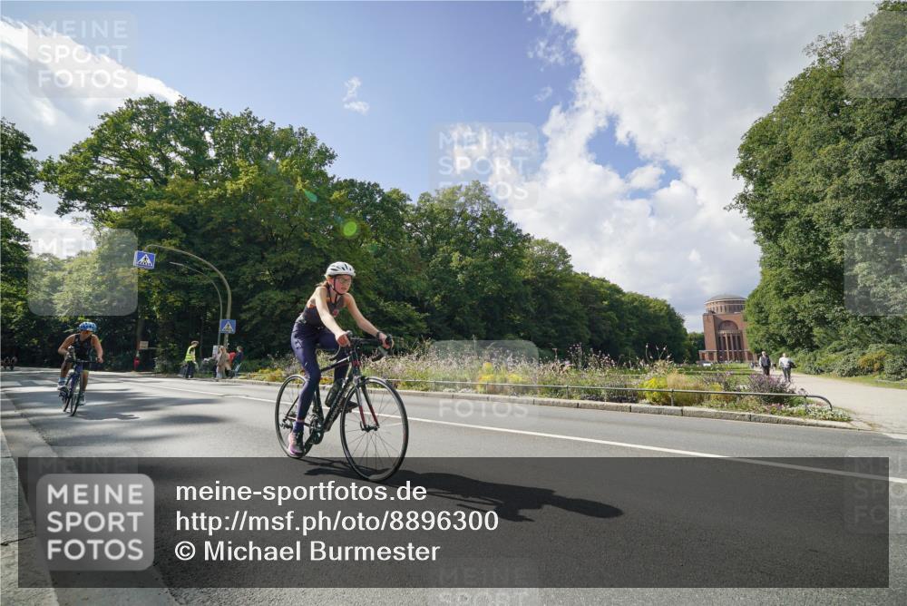 14.09.2025 - Stadtparktriathlon Michael Burmester http://msf.ph/oto/8896300 14.09.2025 13:45:19 Radfahren 1623, 1634, 1643, 1645, 1649, 1653, 1686 meine-sportfotos.de