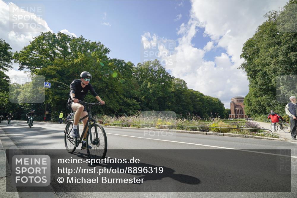 14.09.2025 - Stadtparktriathlon Michael Burmester http://msf.ph/oto/8896319 14.09.2025 13:46:01 Radfahren 1549, 1572, 1635, 1654, 1660, 1674 meine-sportfotos.de