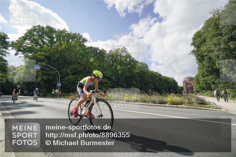 14.09.2025 - Stadtparktriathlon Michael Burmester http://msf.ph/oto/8896355 14.09.2025 13:51:59 Radfahren 1527, 1646, 1647, 1691 meine-sportfotos.de