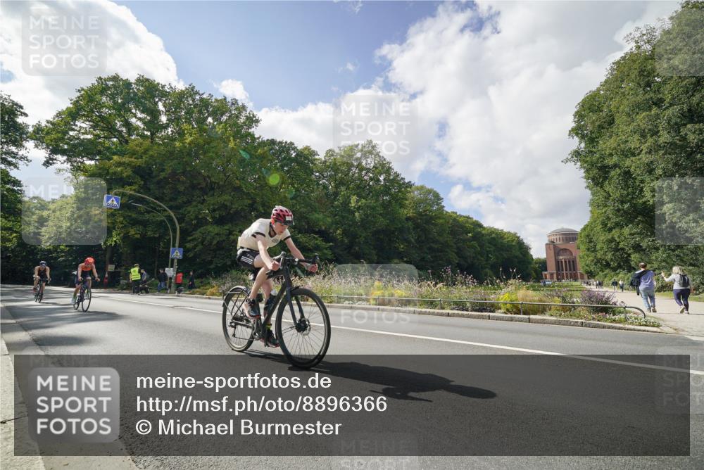 14.09.2025 - Stadtparktriathlon Michael Burmester http://msf.ph/oto/8896366 14.09.2025 13:52:41 Radfahren 1534, 1553, 1650, 1661, 1662, 1663 meine-sportfotos.de