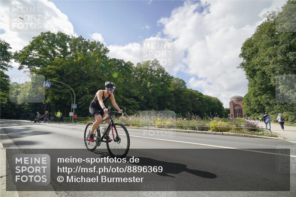 14.09.2025 - Stadtparktriathlon Michael Burmester http://msf.ph/oto/8896369 14.09.2025 13:52:43 Radfahren 1534, 1553, 1662, 1663 meine-sportfotos.de