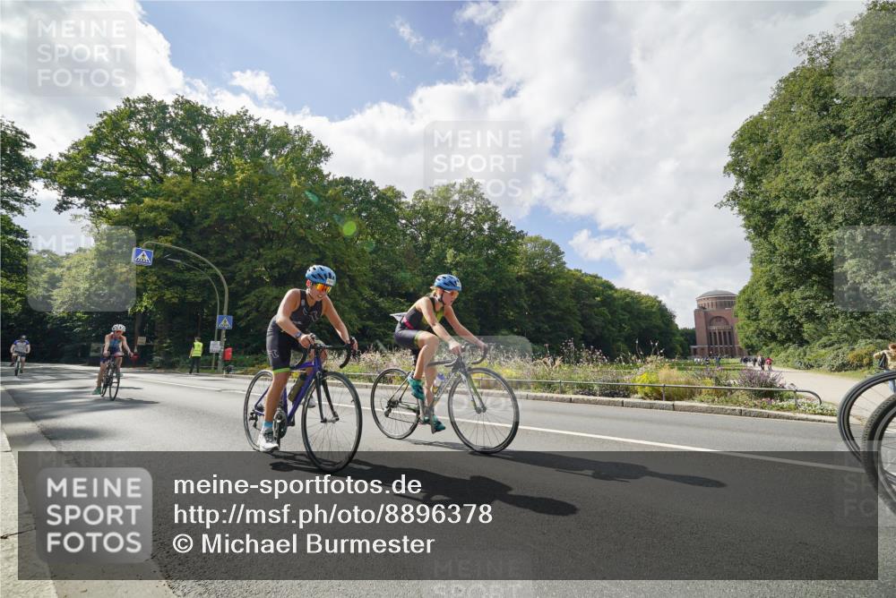 14.09.2025 - Stadtparktriathlon Michael Burmester http://msf.ph/oto/8896378 14.09.2025 13:53:29 Radfahren 1475, 1631, 1634, 1640, 1643, 1648, 1649, 1653, 1686 meine-sportfotos.de