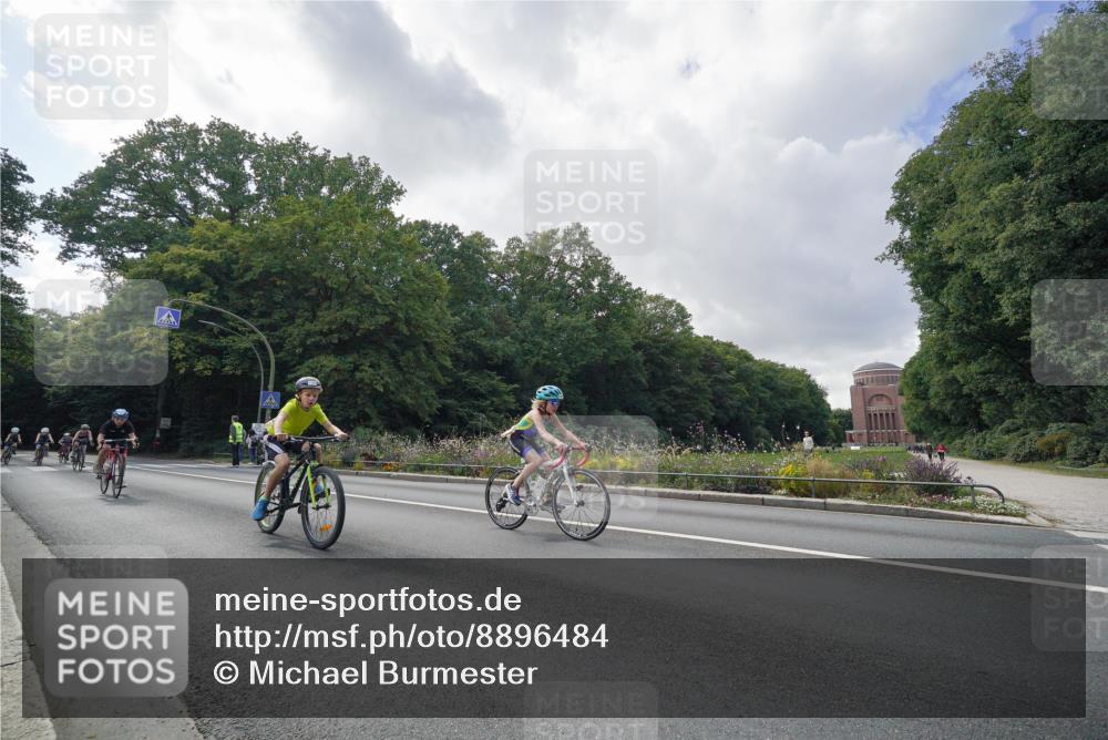 14.09.2025 - Stadtparktriathlon Michael Burmester http://msf.ph/oto/8896484 14.09.2025 14:25:32 Radfahren 1692, 1693, 1707, 1711, 1723, 1724, 1725, 1739, 1741, 1766, 1769, 1771, 1780, 1864 meine-sportfotos.de