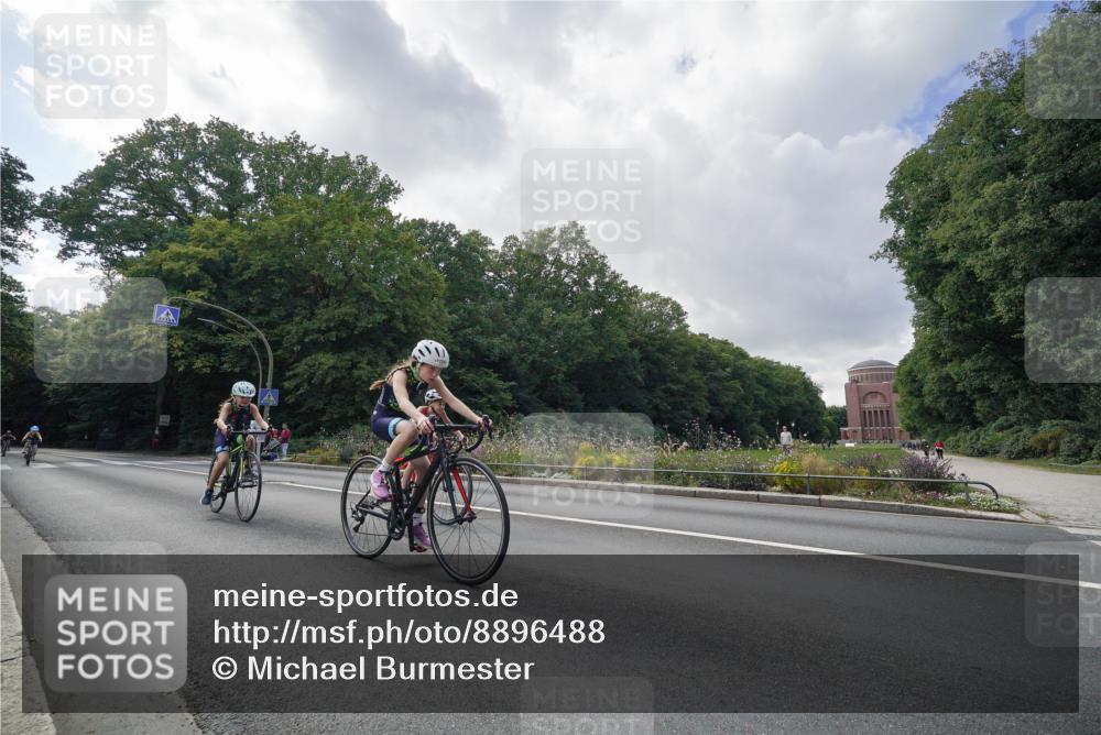 14.09.2025 - Stadtparktriathlon Michael Burmester http://msf.ph/oto/8896488 14.09.2025 14:25:35 Radfahren 1692, 1693, 1711, 1723, 1724, 1725, 1736, 1739, 1741, 1753, 1769, 1771, 1780, 1783 meine-sportfotos.de