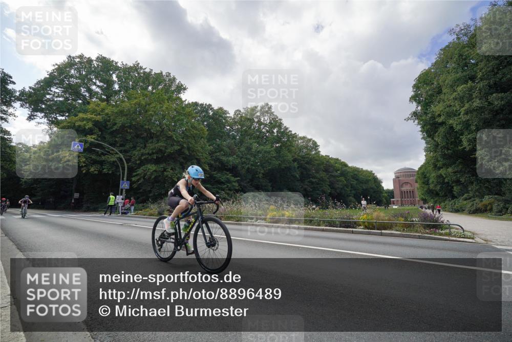 14.09.2025 - Stadtparktriathlon Michael Burmester http://msf.ph/oto/8896489 14.09.2025 14:25:38 Radfahren 1692, 1693, 1710, 1723, 1724, 1725, 1736, 1739, 1741, 1753, 1755, 1769, 1780, 1783 meine-sportfotos.de