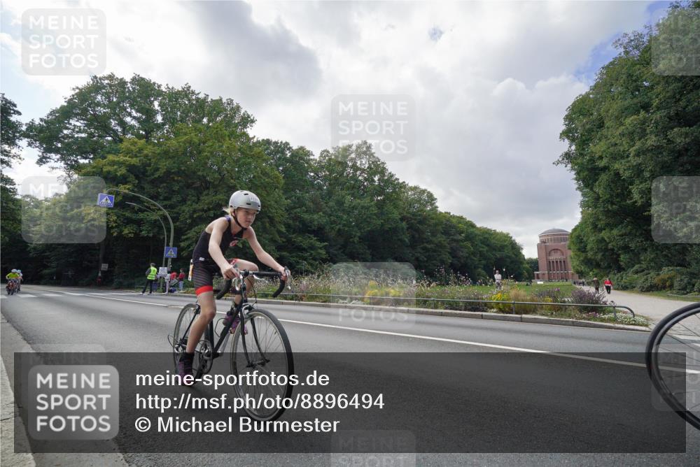 14.09.2025 - Stadtparktriathlon Michael Burmester http://msf.ph/oto/8896494 14.09.2025 14:25:43 Radfahren 1692, 1710, 1724, 1736, 1745, 1753, 1755, 1777, 1783 meine-sportfotos.de