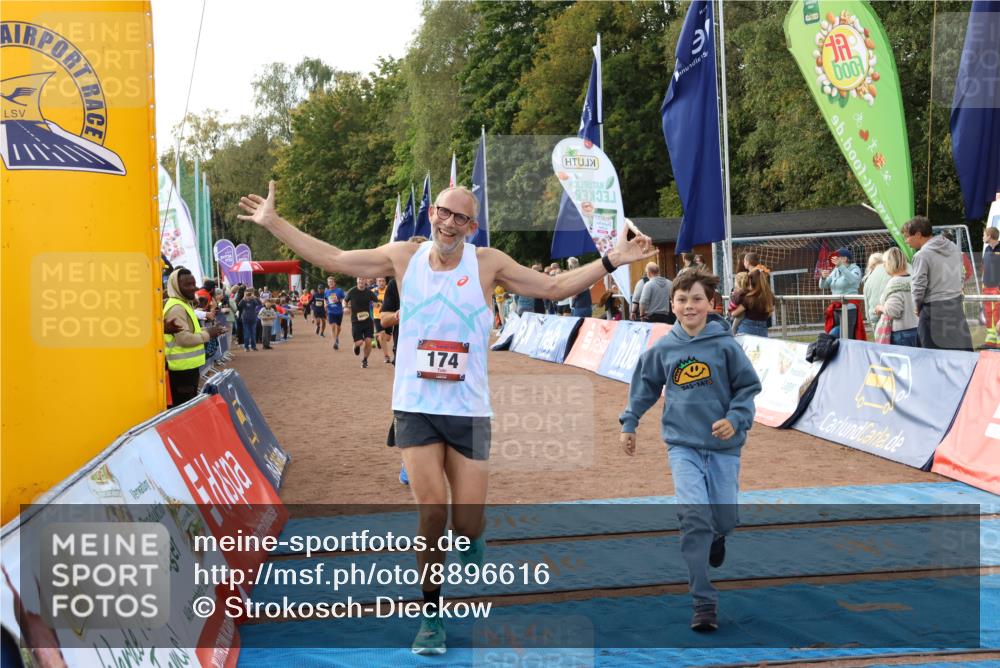 14.09.2025 - Airport Race Strokosch-Dieckow http://msf.ph/oto/8896616 14.09.2025 12:19:26 Ziel 72, 74, 174, 555, 746, 1050, 1059, 1392, 4055, 4143, 5268, 5481 meine-sportfotos.de
