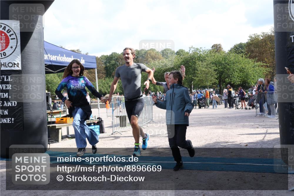 14.09.2025 - Stadtparktriathlon Strokosch-Dieckow http://msf.ph/oto/8896669 14.09.2025 12:59:38 Ziel 1137, 1144, 1171 meine-sportfotos.de