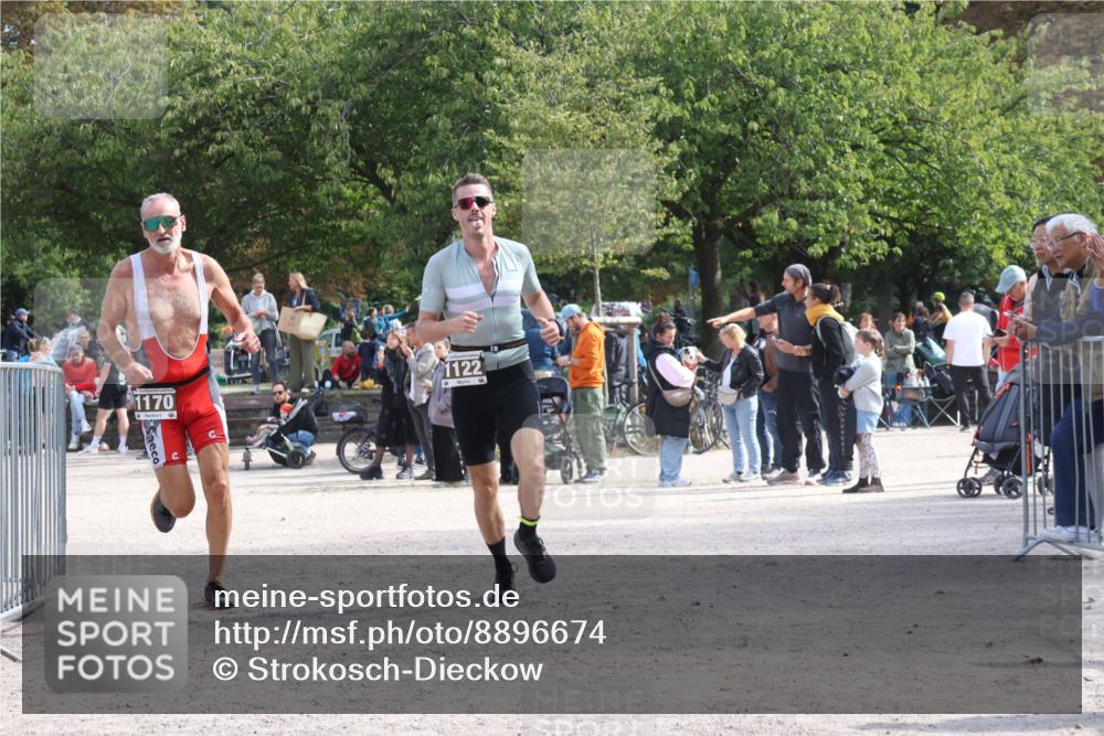14.09.2025 - Stadtparktriathlon Strokosch-Dieckow http://msf.ph/oto/8896674 14.09.2025 13:00:18 Ziel 1122, 1170 meine-sportfotos.de