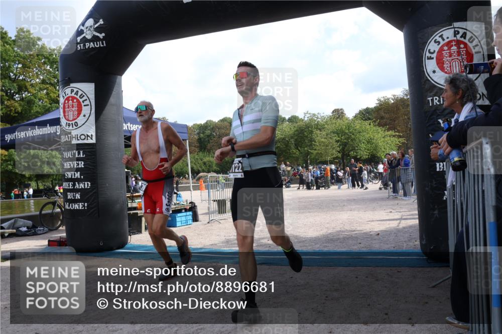 14.09.2025 - Stadtparktriathlon Strokosch-Dieckow http://msf.ph/oto/8896681 14.09.2025 13:00:21 Ziel 1122, 1170 meine-sportfotos.de