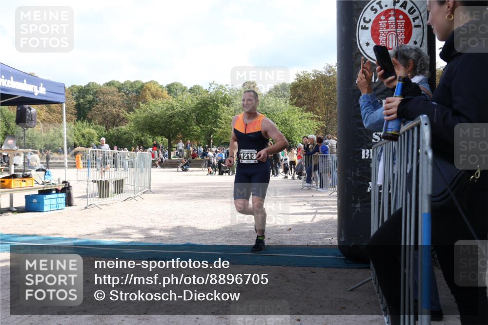 14.09.2025 - Stadtparktriathlon Strokosch-Dieckow http://msf.ph/oto/8896705 14.09.2025 13:01:12 Ziel 1184, 1213 meine-sportfotos.de