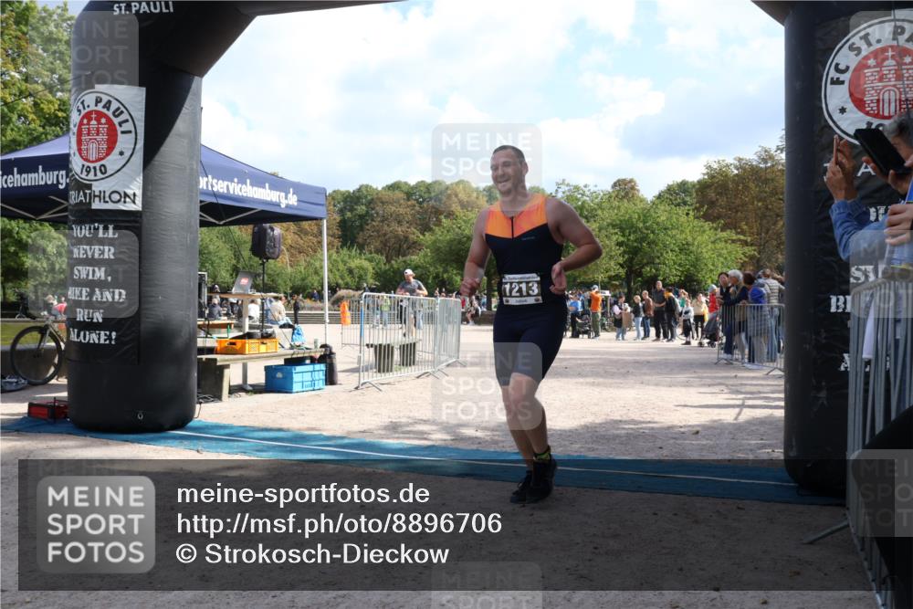 14.09.2025 - Stadtparktriathlon Strokosch-Dieckow http://msf.ph/oto/8896706 14.09.2025 13:01:12 Ziel 1184, 1213 meine-sportfotos.de