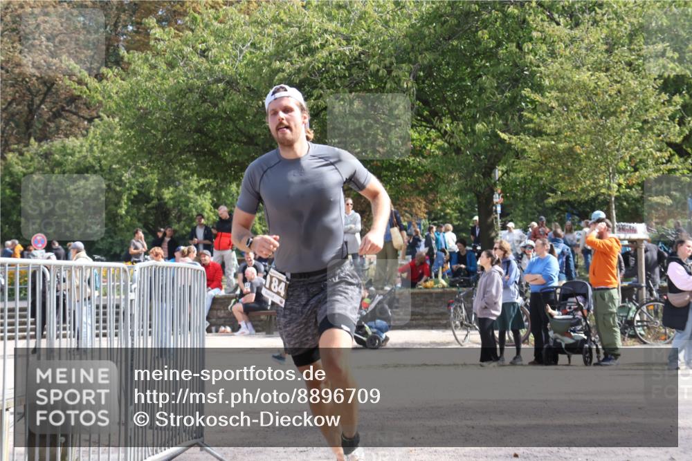 14.09.2025 - Stadtparktriathlon Strokosch-Dieckow http://msf.ph/oto/8896709 14.09.2025 13:01:15 Ziel 1184, 1199, 1213 meine-sportfotos.de