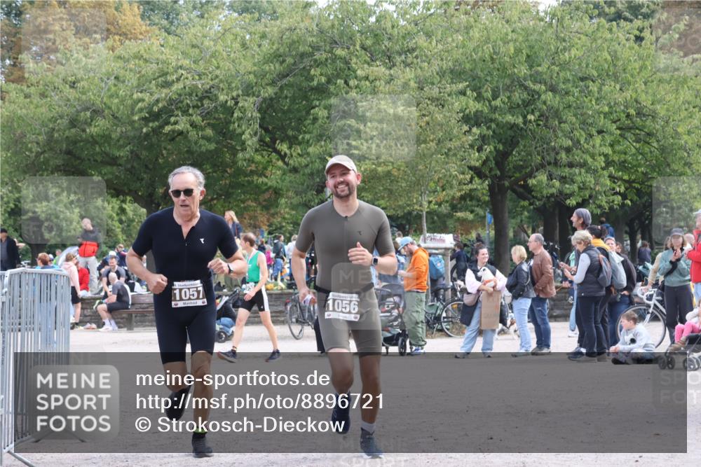 14.09.2025 - Stadtparktriathlon Strokosch-Dieckow http://msf.ph/oto/8896721 14.09.2025 13:01:49 Ziel 1057 meine-sportfotos.de