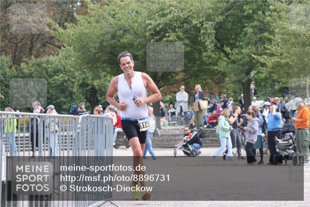 14.09.2025 - Stadtparktriathlon Strokosch-Dieckow http://msf.ph/oto/8896731 14.09.2025 13:01:59 Ziel 1147 meine-sportfotos.de