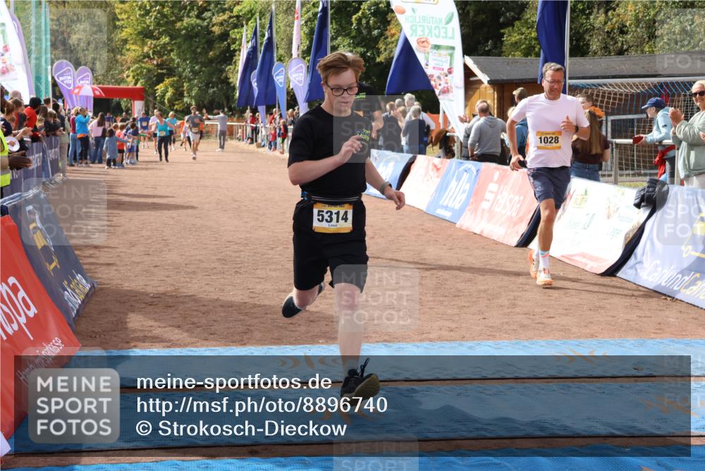 14.09.2025 - Airport Race Strokosch-Dieckow http://msf.ph/oto/8896740 14.09.2025 12:20:10 Ziel 1028, 4244, 4252, 5314 meine-sportfotos.de