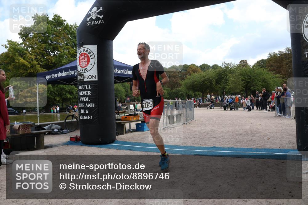 14.09.2025 - Stadtparktriathlon Strokosch-Dieckow http://msf.ph/oto/8896746 14.09.2025 13:02:49 Ziel 1155 meine-sportfotos.de