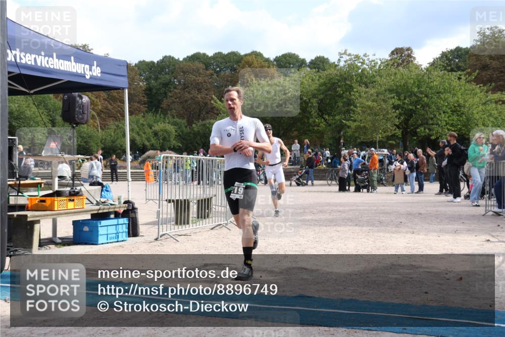 14.09.2025 - Stadtparktriathlon Strokosch-Dieckow http://msf.ph/oto/8896749 14.09.2025 13:03:26 Ziel 1158, 1219 meine-sportfotos.de