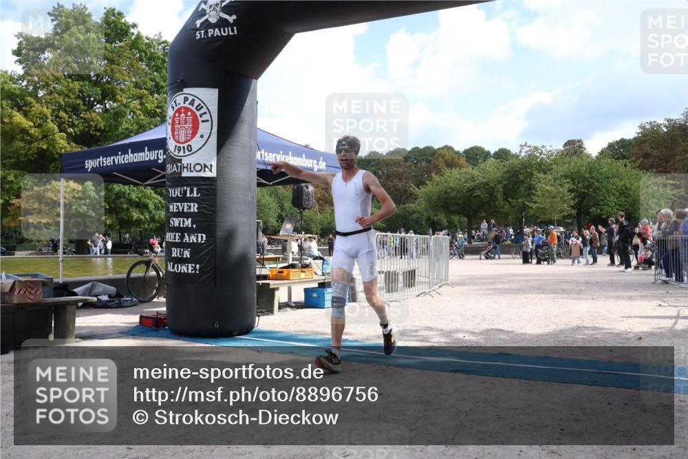 14.09.2025 - Stadtparktriathlon Strokosch-Dieckow http://msf.ph/oto/8896756 14.09.2025 13:03:29 Ziel 1158, 1219 meine-sportfotos.de
