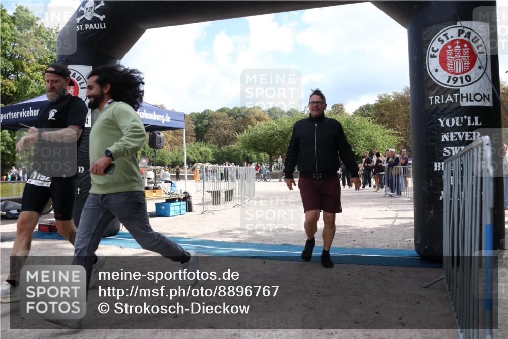 14.09.2025 - Stadtparktriathlon Strokosch-Dieckow http://msf.ph/oto/8896767 14.09.2025 13:03:50 Ziel 1192 meine-sportfotos.de