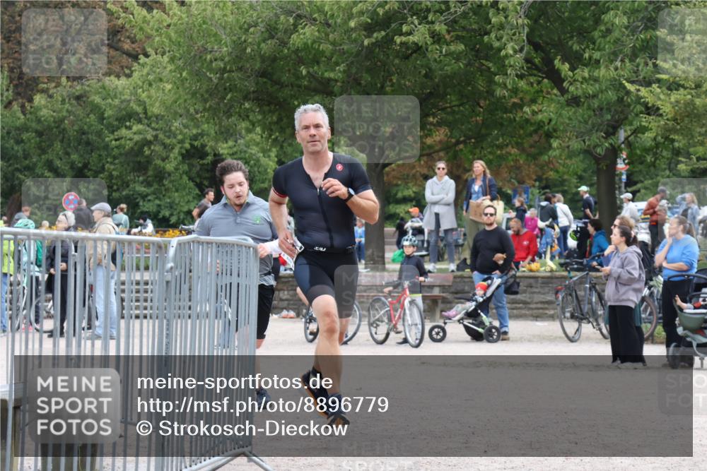 14.09.2025 - Stadtparktriathlon Strokosch-Dieckow http://msf.ph/oto/8896779 14.09.2025 13:05:05 Ziel 1085, 1146 meine-sportfotos.de