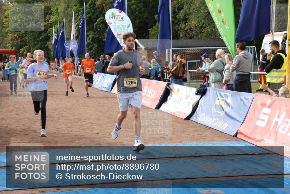 14.09.2025 - Airport Race Strokosch-Dieckow http://msf.ph/oto/8896780 14.09.2025 12:20:21 Ziel 221, 1053, 1118, 1172, 1266, 1873, 4011, 4050, 5031, 5358, 5403, 5414 meine-sportfotos.de