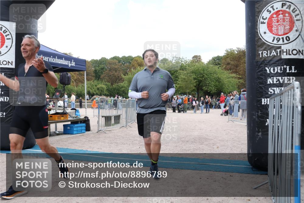 14.09.2025 - Stadtparktriathlon Strokosch-Dieckow http://msf.ph/oto/8896789 14.09.2025 13:05:09 Ziel 1085, 1146 meine-sportfotos.de