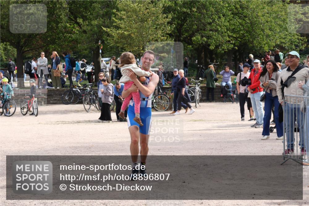14.09.2025 - Stadtparktriathlon Strokosch-Dieckow http://msf.ph/oto/8896807 14.09.2025 13:06:59 Ziel 1182 meine-sportfotos.de