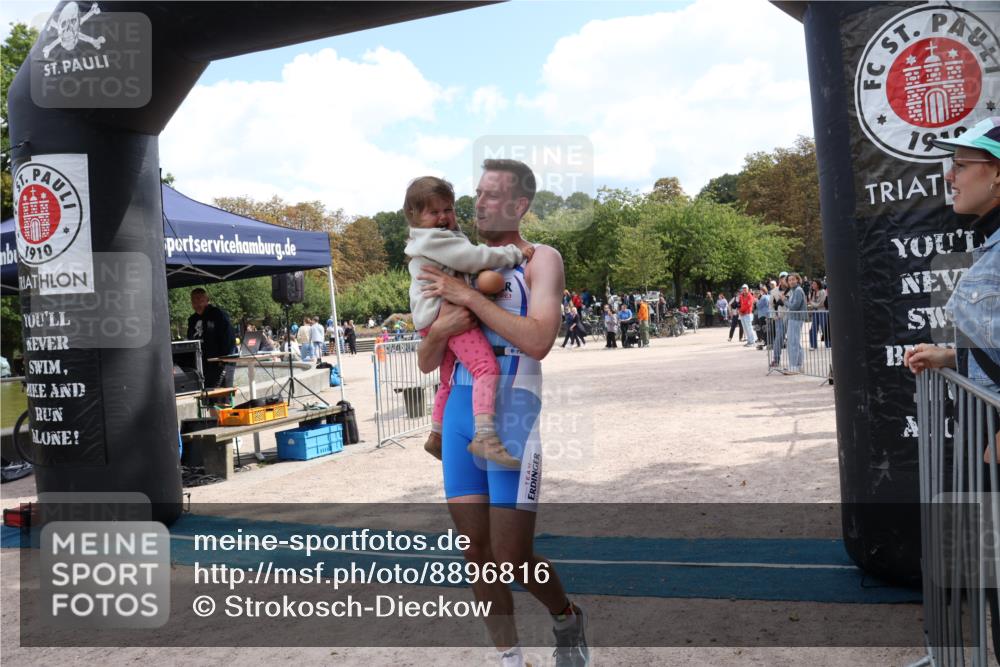 14.09.2025 - Stadtparktriathlon Strokosch-Dieckow http://msf.ph/oto/8896816 14.09.2025 13:07:03 Ziel 1182 meine-sportfotos.de