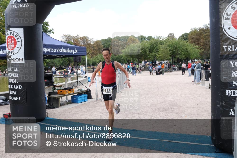 14.09.2025 - Stadtparktriathlon Strokosch-Dieckow http://msf.ph/oto/8896820 14.09.2025 13:08:22 Ziel 1180 meine-sportfotos.de