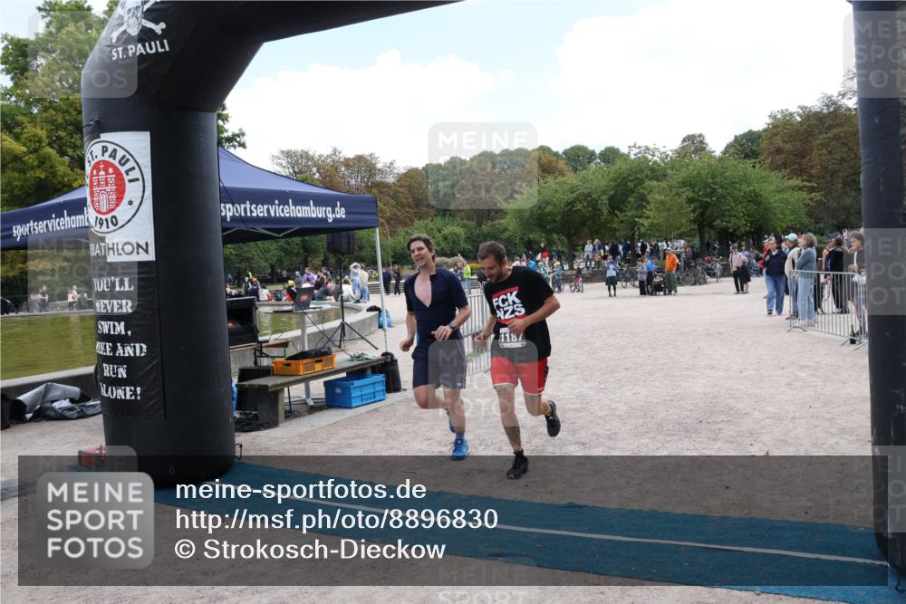 14.09.2025 - Stadtparktriathlon Strokosch-Dieckow http://msf.ph/oto/8896830 14.09.2025 13:08:35 Ziel 1150, 1187 meine-sportfotos.de